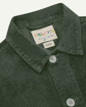The #3001 Buttoned Cord Overshirt - mörkgrön