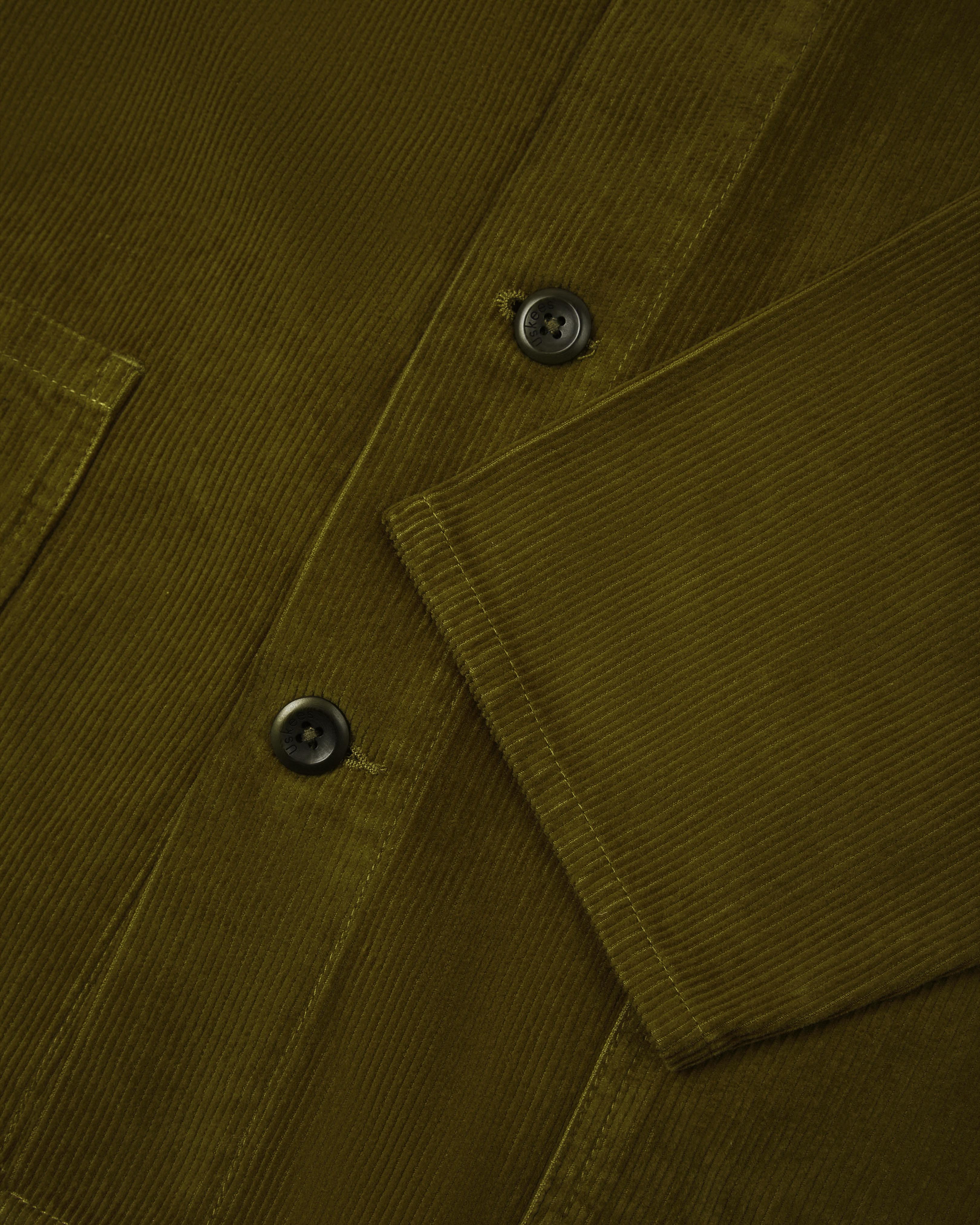3001 Cord-Overshirt mit Knöpfen – Waldgrün