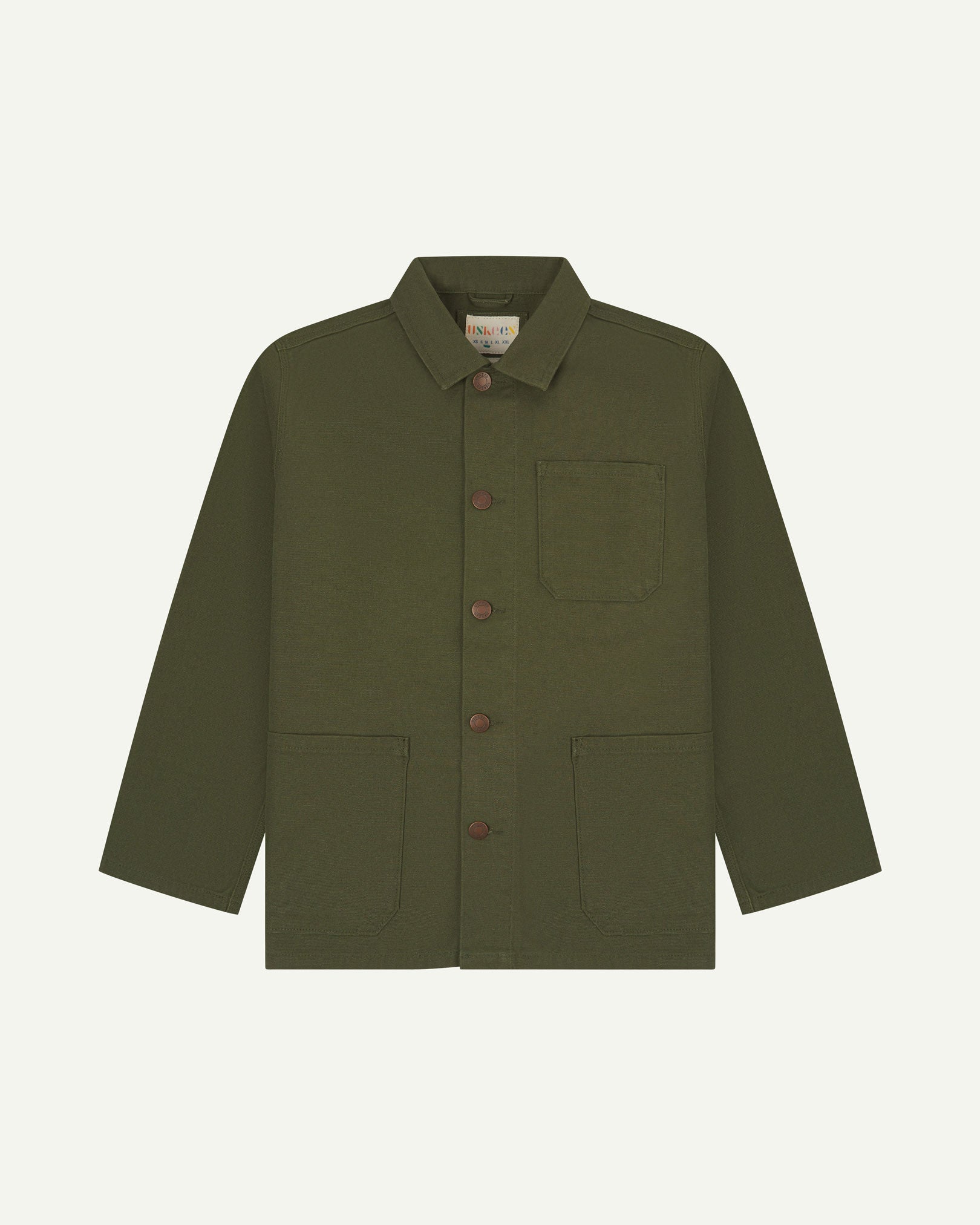 Front view of Uskees coriander-green canvas men's overshirt presented buttoned up showing the 3 front pockets.