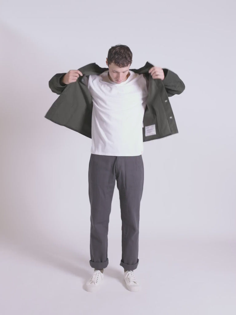 Fitting guide demonstration for the Uskees #3001 corduroy overshirt in faded black