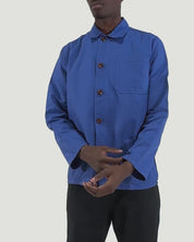 Fitting guide demonstration for the Uskees #3001 cotton overshirt in bright blue
